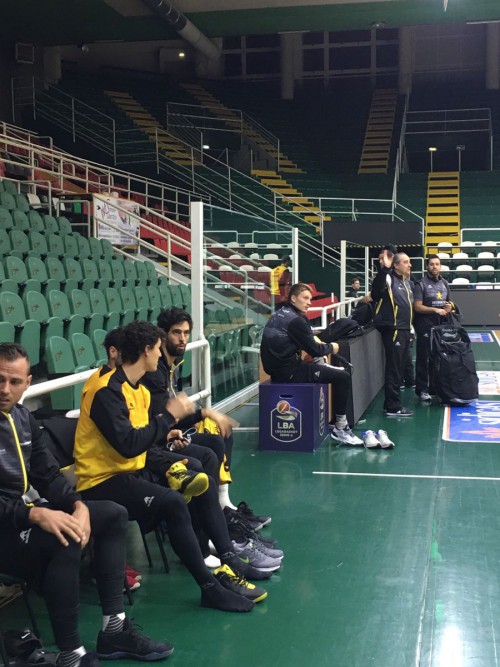 cx4wl6pwqaaryew-500x667