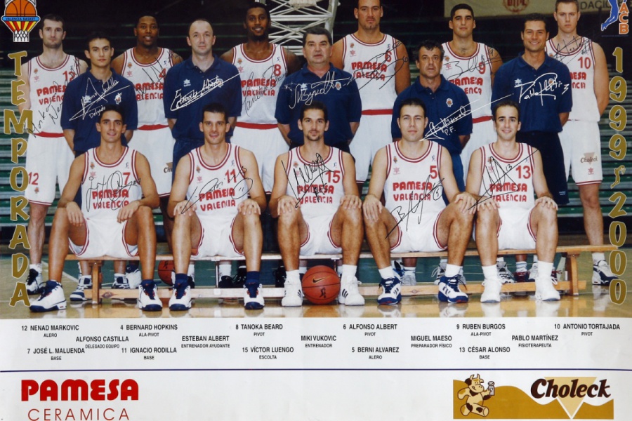 Nenad Markovic, dorsal 12, en su etapa como jugador valencianista / Foto: Archivo