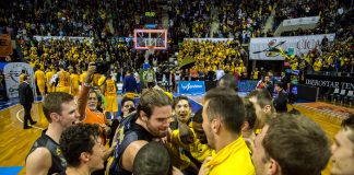 Titánico triunfo del Canarias ante el Barcelona (71-60)
