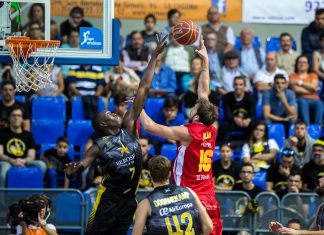 Murcia-Canarias: Muros de hormigón