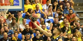 Davin White, al menos de dos a tres semanas de baja por rotura fibrilar
