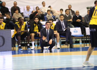 Fotis Katsikaris: «No me quedo con nada, todo cero»