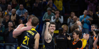 El líder cae en La Laguna (63-57)