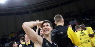 Rodrigo San Miguel lidera la victoria del Iberostar Tenerife (79-72)