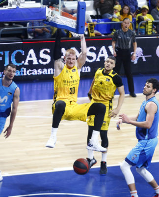 Aaron White: «Toca dejarnos la piel en la cancha»