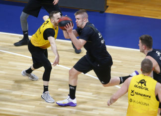 Primer entrenamiento de Dino Radončić como jugador aurinegro