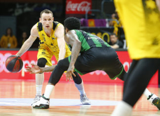 Huertas devuelve al Iberostar Tenerife a la senda del triunfo (96-90)