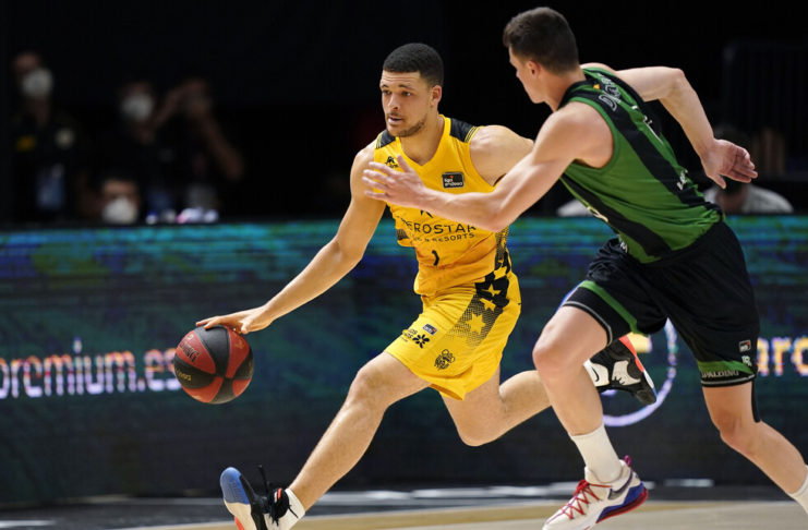 A la cuarta fue la vencida (82-80)