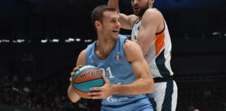 Unicaja de Málaga espera el OK de Tim Abromaitis