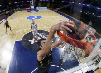 Iberostar Tenerife continúa imparable (84-79)