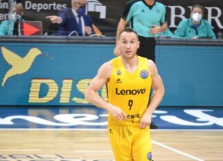 Marcelinho Huertas, de profesión ‘repartidor’