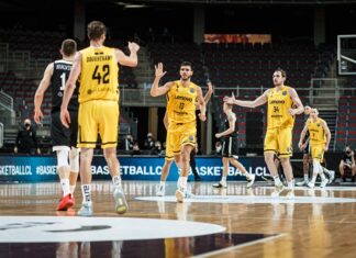 Lenovo Tenerife gana al VEF Riga y acaricia el pase a la Final a Ocho (64-77)