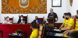 Recepción oficial al Lenovo Tenerife en el Ayuntamiento de La Laguna