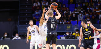 Salin la vuelve a liar en el Santiago Martín (96-78)