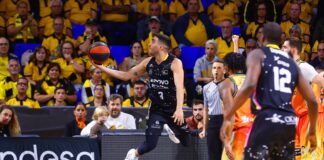 94-78: Lenovo Tenerife va muy en serio: séptima victoria y líderes de la Liga Endesa