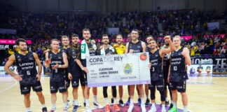 Lenovo Tenerife derrota a Unicaja y certifica su participación en la Copa (91-84)