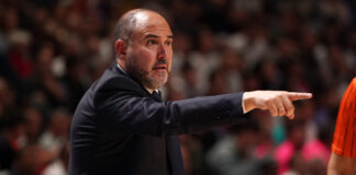 Chus Mateo, Lenovo Tenerife y su patrón de juego