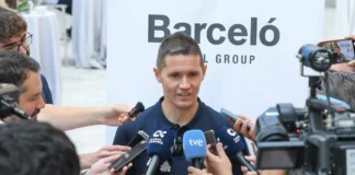 Lakovic calienta el derbi con su respuesta sobre el arbitraje: «Es un partido en el que echan a los entrenadores del Gran Canaria»