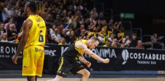 La Laguna Tenerife cumple con la tradición del derbi y vuelve a vencer (84-74)