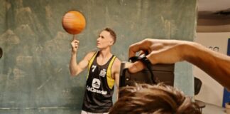 La camiseta de Carmelo Cabrera vuelve a brillar en manos de Marcelinho Huertas