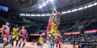 Dylan Bordón guía la remontada del Fundación CB Canarias frente al BAXI Manresa