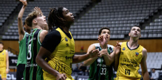 El Fundación CB Canarias vence al Joventut y se afianza como líder invicto
