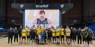 Aaron Doornekamp sopla 40 velas