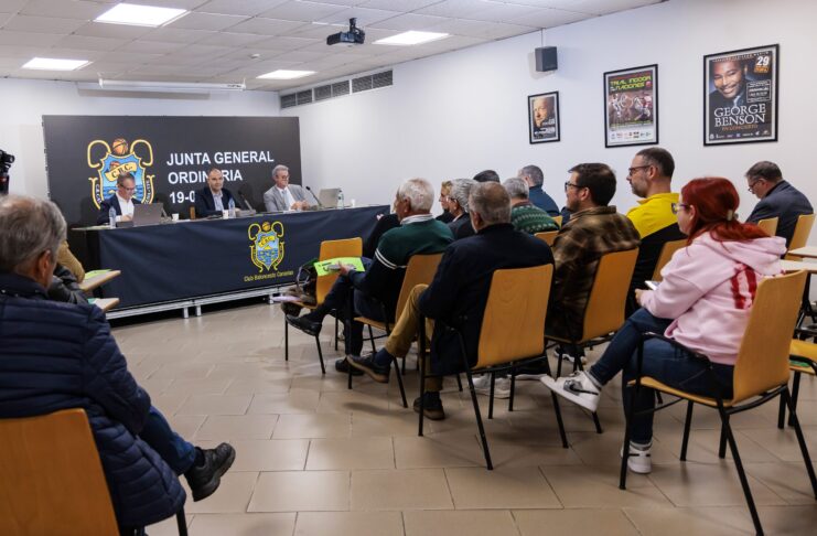 El CB Canarias aprueba su Junta General con respaldo mayoritario y superávit económico