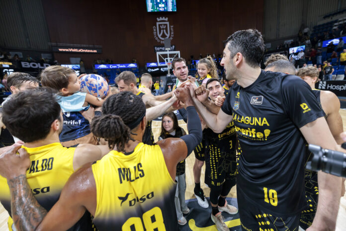 RS901775_J24 LLT-CAZ Firmar acb Photo - Emilio Cobos_hpr