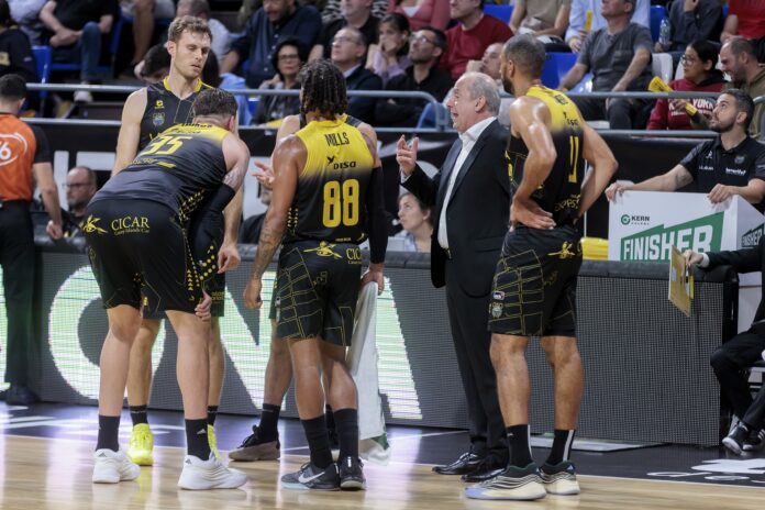 RS917564_J30 LLT-JOV Firmar acb Photo - Emilio Cobos_hpr