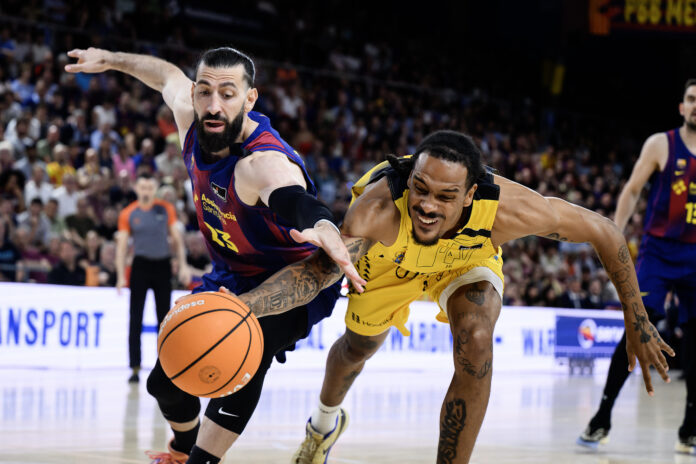 RS921896_J39 BAR-LLT Firmar acb Photo - David Grau_hpr